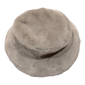 Cozy Gray Women’s Hat